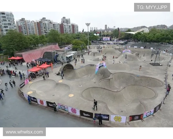 西安滑板队在极限运动嘉年华中的团队协作表现精彩点评与分析