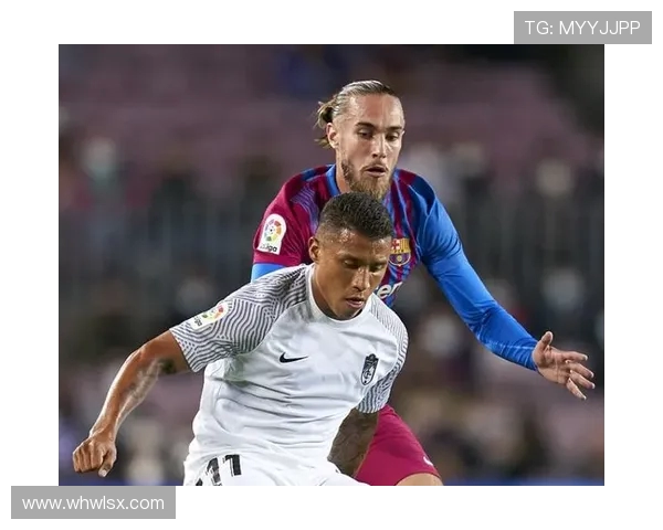 意乙福贾与恩波利的激烈对决展现了球队的实力与战术较量 意乙福贾与恩波利的激烈对决展现了球队的实力与战术较量